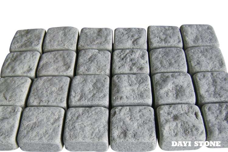 Cubes Light Grey Granite G603 Top natural split others sides sawn and tumble 10x10x10cm